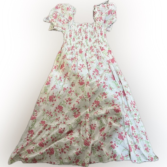 Jessica Simpson Dresses & Skirts - Jessica Simpson Floral Smocked Top Dress - Size LARGE NWT